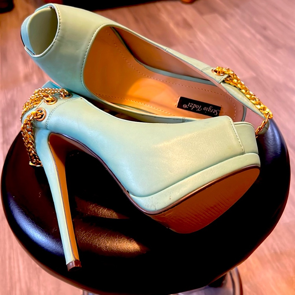 Gorgeous Sergio Todzi open toe heels 8.5 worn twice